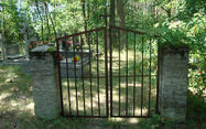 Cmentarz mariawicki w Pogorzeli; fot.autorstwa Michcik, udostępnione na wikipedia.pl 15.07.2010 na licencji Creative Commons.