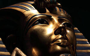 Odnaleziono nienaruszoną trumnę dziecięcą sprzed około 3600 lat