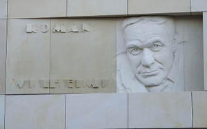 Tablica pamiątkowa Romana Wilhelmiego