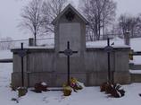 Cmentarz wojenny nr 309 - Trzciana; Fot. autorstwa Jerzego Opioły, udostępnione na www.wikipedia.pl 15.11.2010 na licencji Creative Commons.