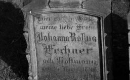 Płyta nagrobna Joahnny Rosiny Fechner z domu Hoffman na cmentarzu poniemieckim w Bojadłach