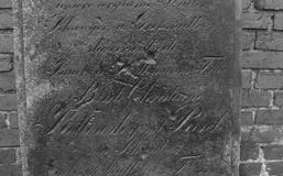 Tablica nagrobna Beaty Chratiany Rottouchy na cmentarzu poniemieckim w Zatoniu