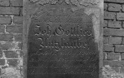 Płyta nagrobna Johana Gottlieba Anglaube na cmentarzu poniemieckim w Zatoniu