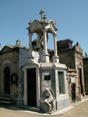 Cmentarz de la Recoleta, fot. udost. przez Dziczka na wikipedia.pl 10.07.1997 na licencji Creative Commons. 