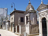 Cmentarz de la Recoleta, fot. udost.przez Marianocecowski na wikipedia.pl 09.02.2004 na licencji Creative Commons